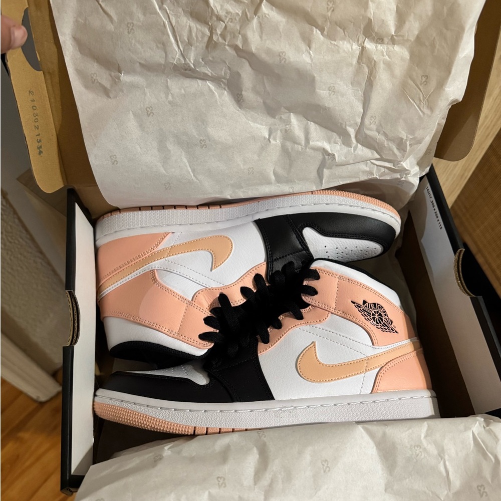 Air Jordan 1 Mid Peach Black Sneakers